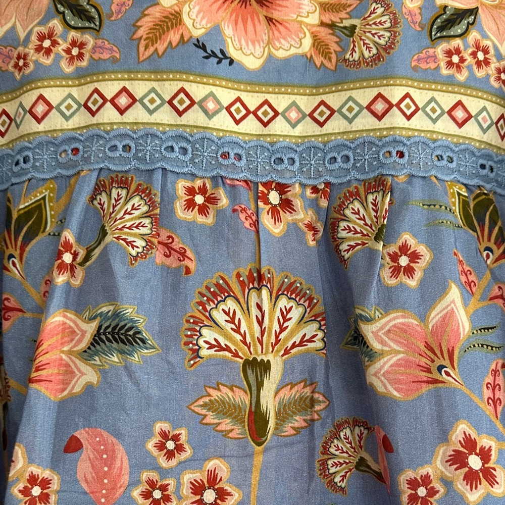 FARM Rio Multicolor Floral Blouse - Picture 6 of 8